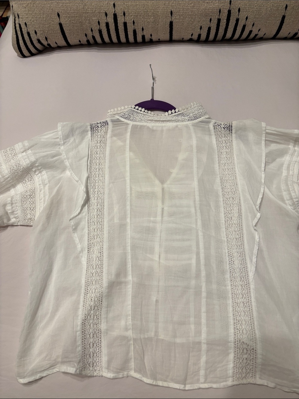 Mango white button down. Size M - Picture 6 of 8